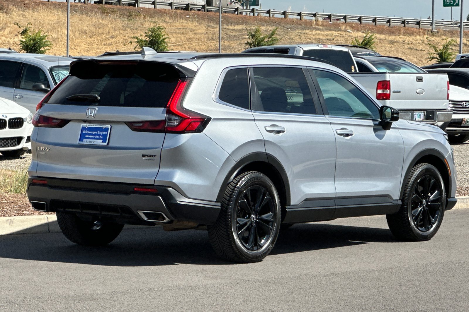 Used 2023 Honda CR-V Sport Touring image 3