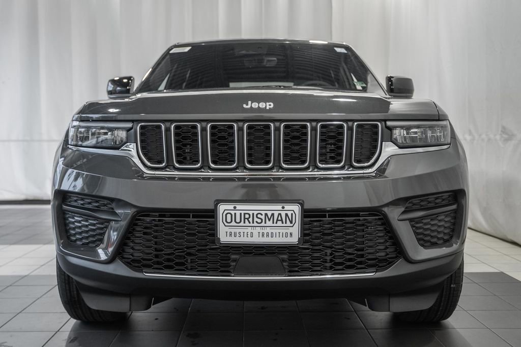 New 2025 Jeep Grand Cherokee Laredo X w/ Trailer Tow Package image 2