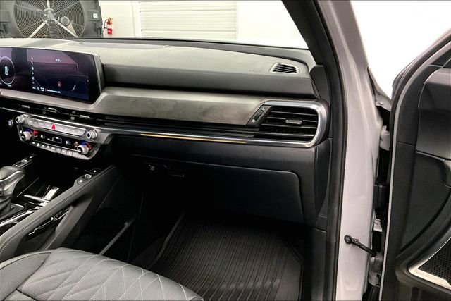 Used 2025 Kia Telluride SX X-Line image 16