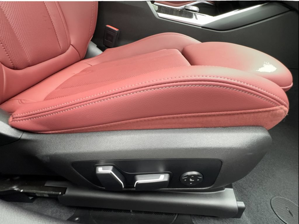 Used 2024 BMW M340i RWD image 32