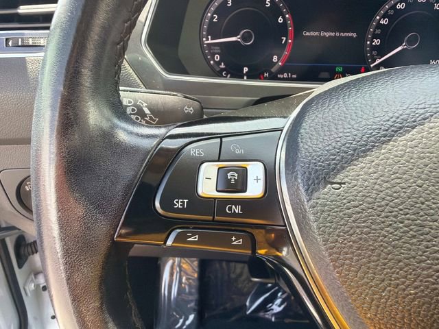 Used 2018 Volkswagen Tiguan SEL Premium AWD/4WD image 29