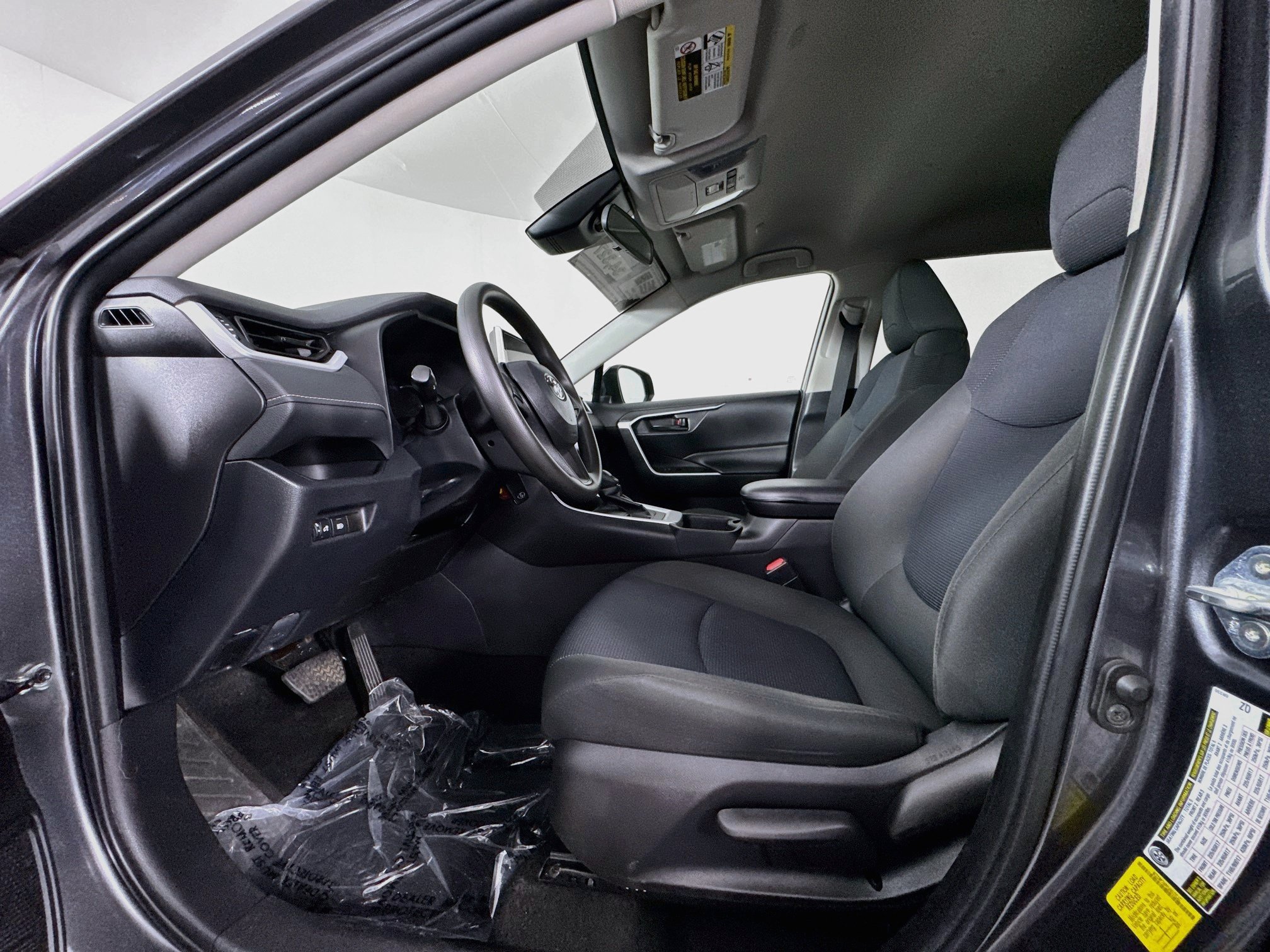 Certified 2024 Toyota RAV4 LE AWD/4WD image 19