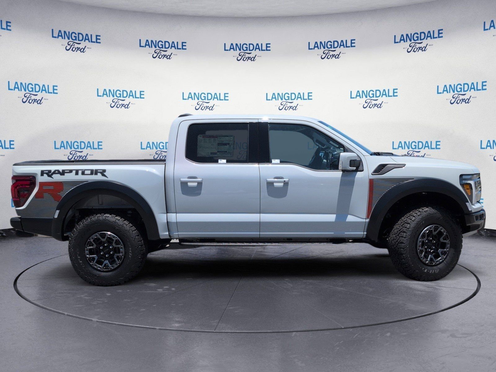 New 2026 Ford F150 Raptor w/ Equipment Group 803A Raptor R AWD/4WD image 3