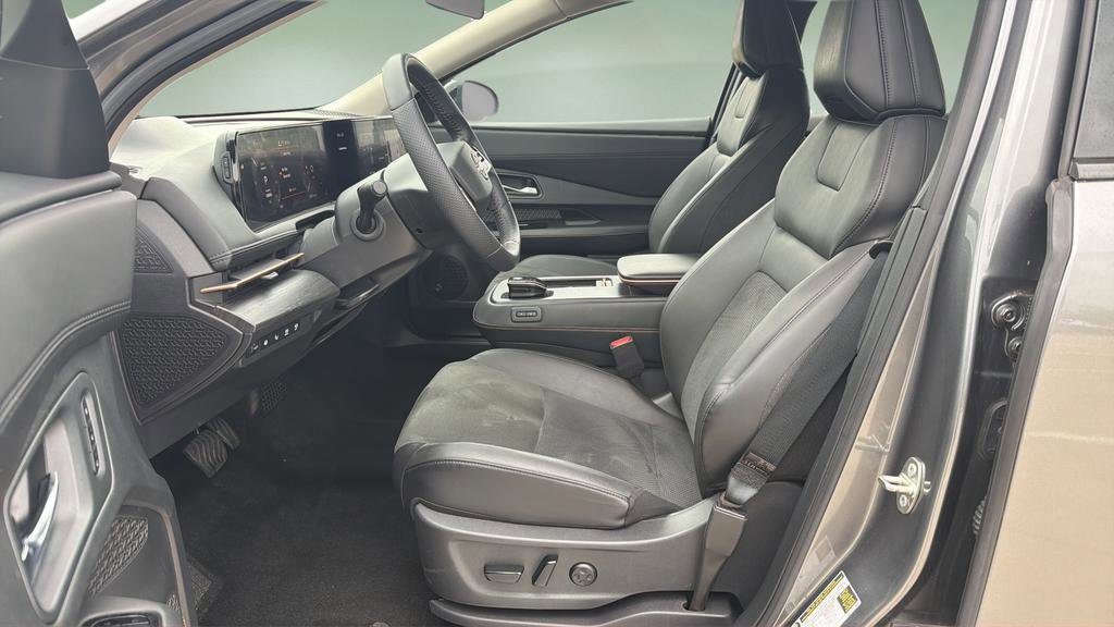 Certified 2023 Nissan Ariya AWD image 17