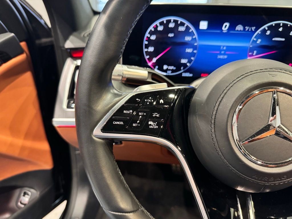 Used 2022 Mercedes-Benz S 500 4MATIC w/ AMG Line Package image 17