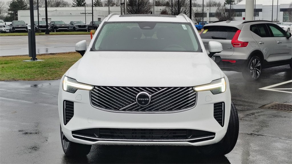 New 2026 Volvo XC90 B5 Plus image 33