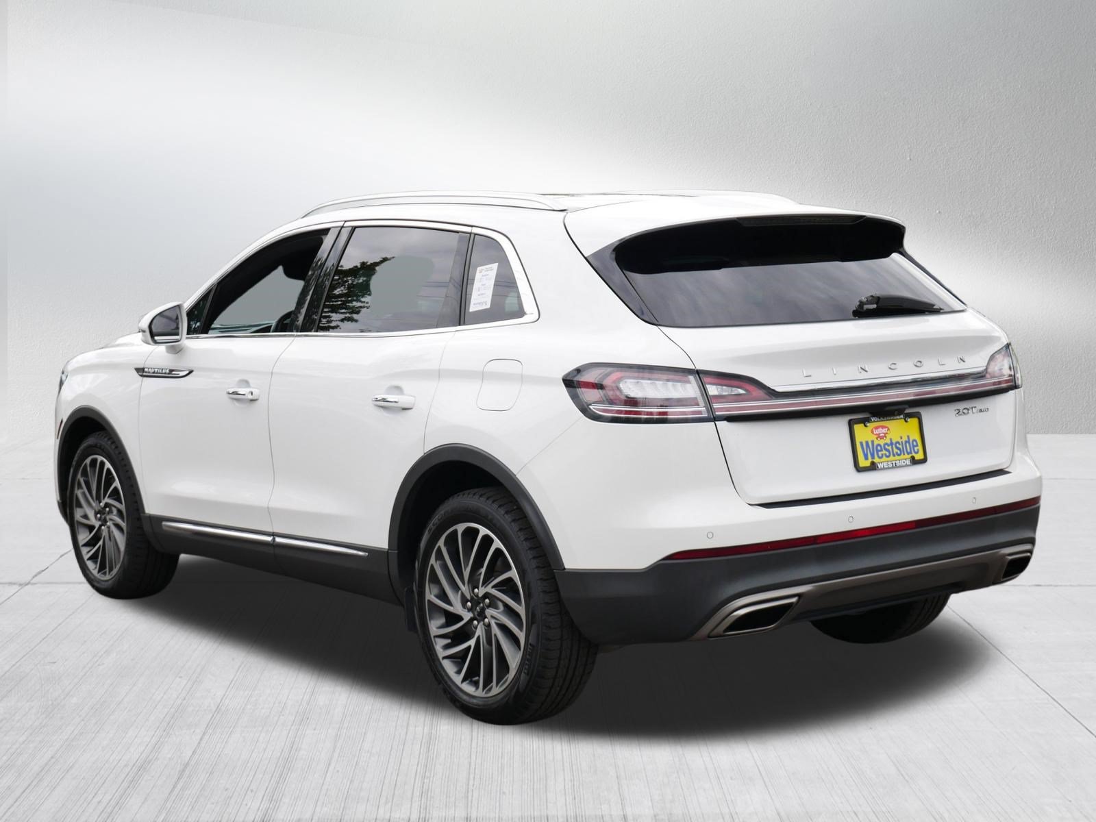 Used 2020 Lincoln Nautilus Reserve AWD/4WD image 5