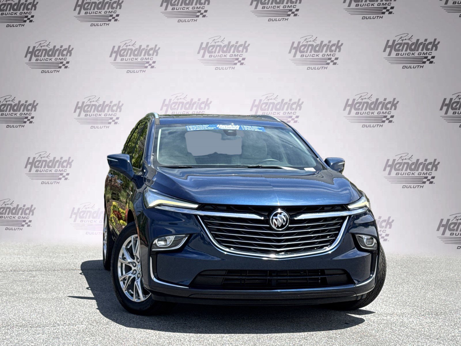 Used 2023 Buick Enclave Essence w/ Experience Buick Package FWD image 2
