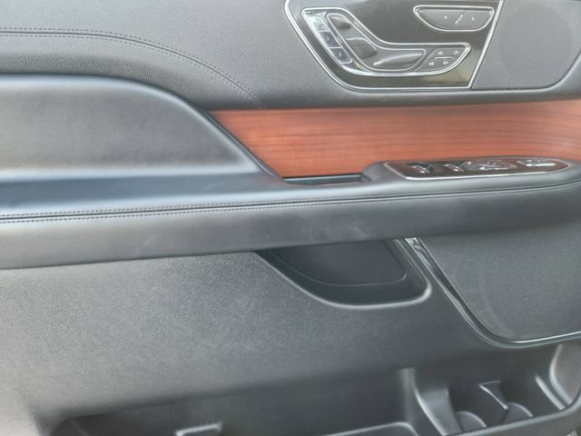 Used 2021 Lincoln Navigator L Reserve AWD/4WD image 18
