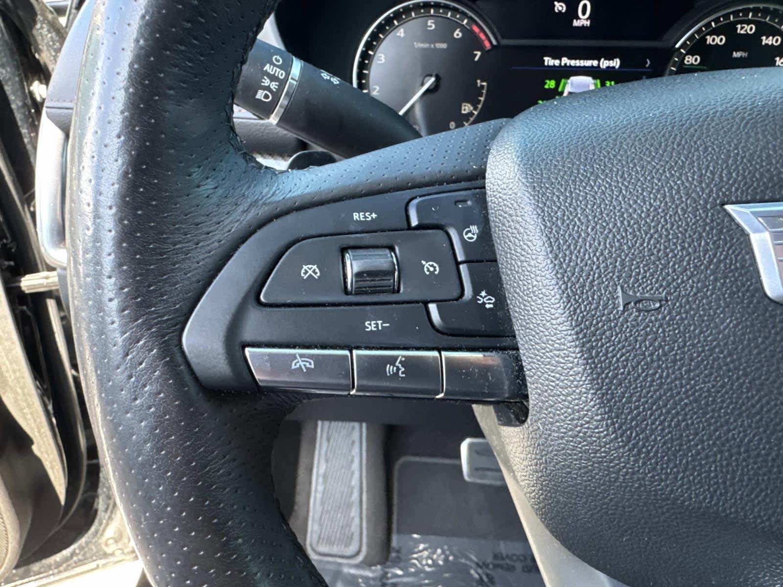 Used 2023 Cadillac XT4 Sport FWD image 32