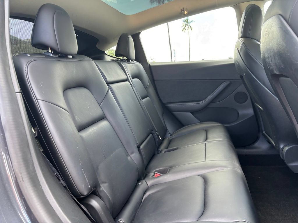 Used 2022 Tesla Model Y Performance AWD/4WD image 11