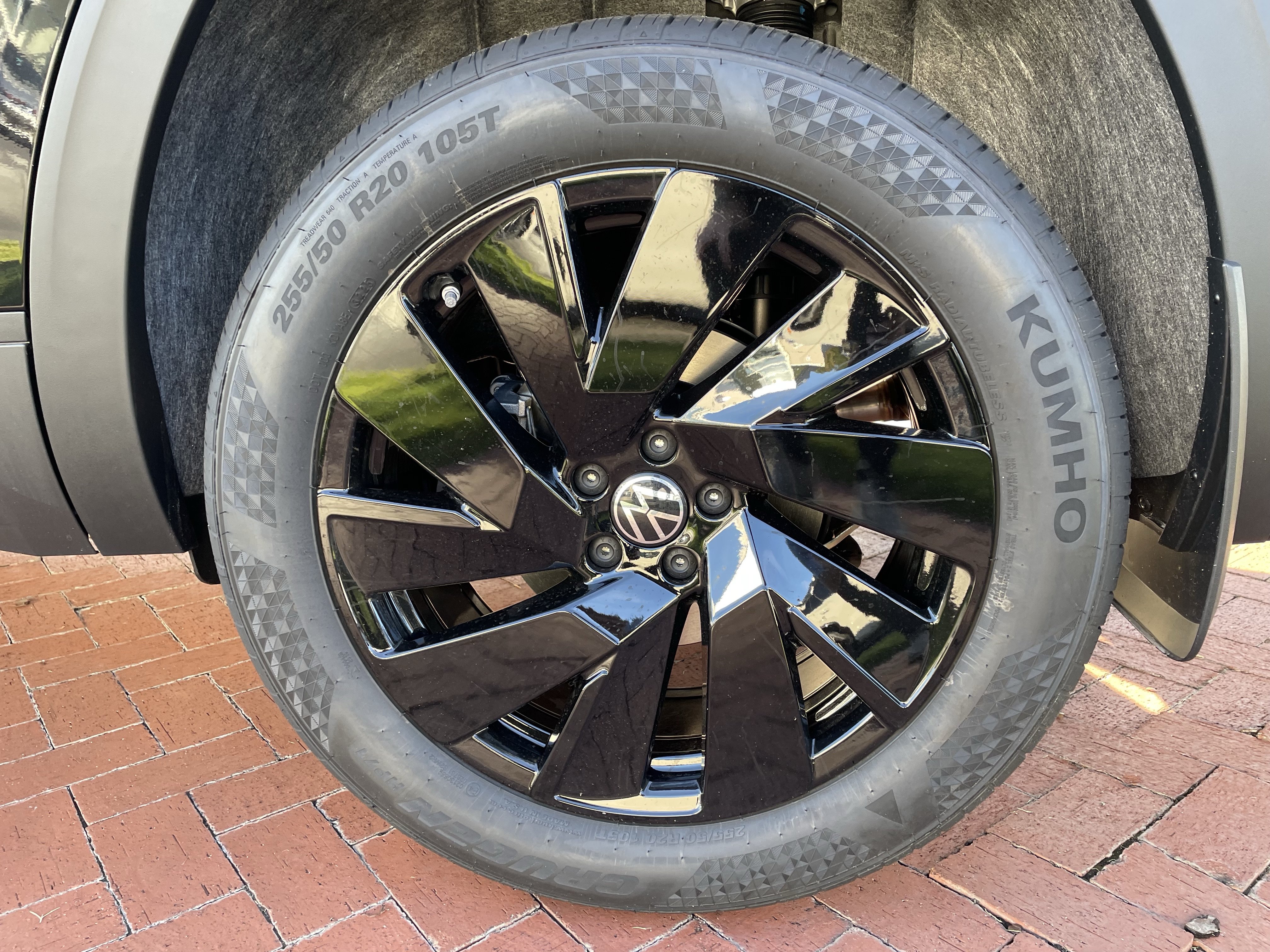 New 2026 Volkswagen Atlas SE FWD image 7