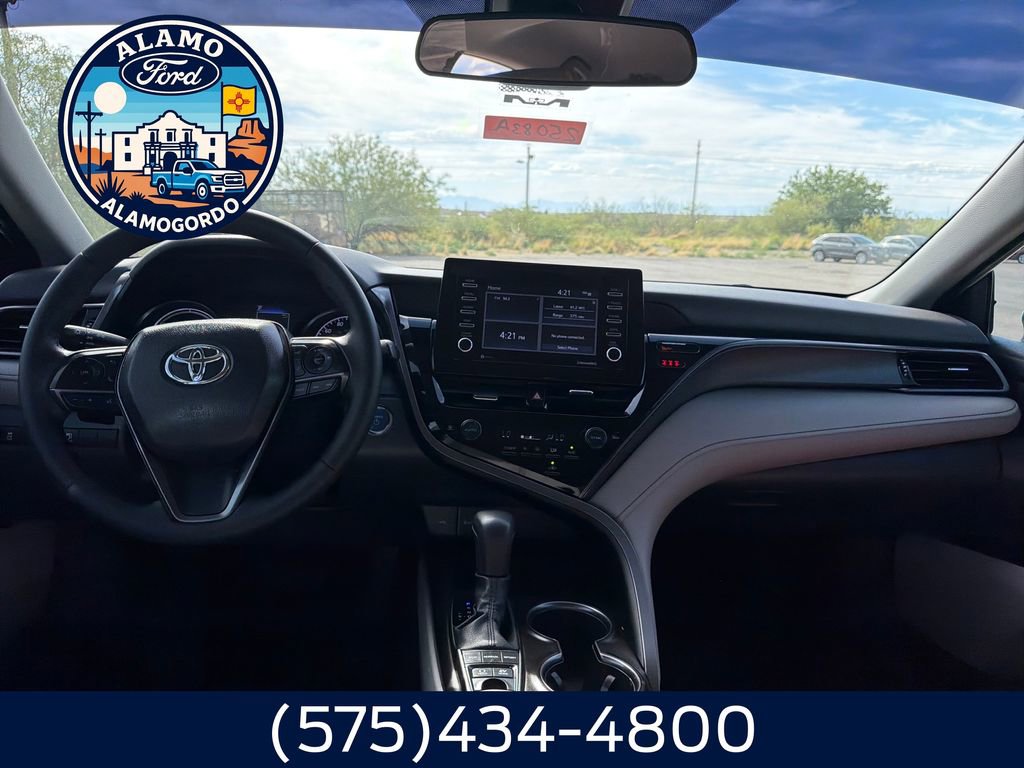 Used 2024 Toyota Camry SE FWD image 12