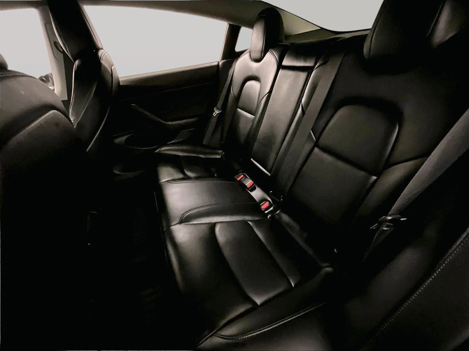 Used 2018 Tesla Model 3 Performance image 25