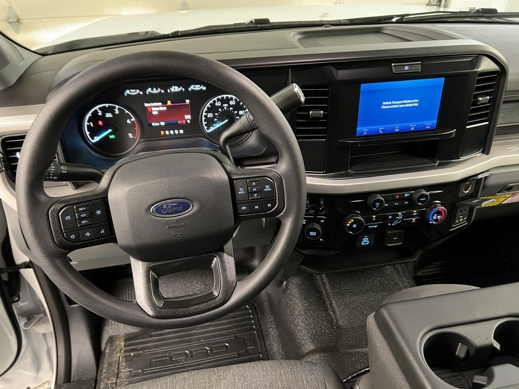 New 2025 Ford F550 4x4 Supercab Super Duty image 9