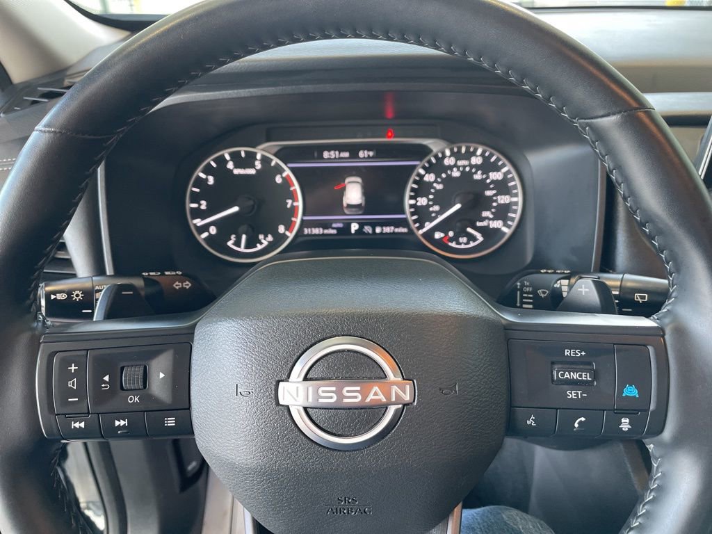 Used 2025 Nissan Rogue SV image 10
