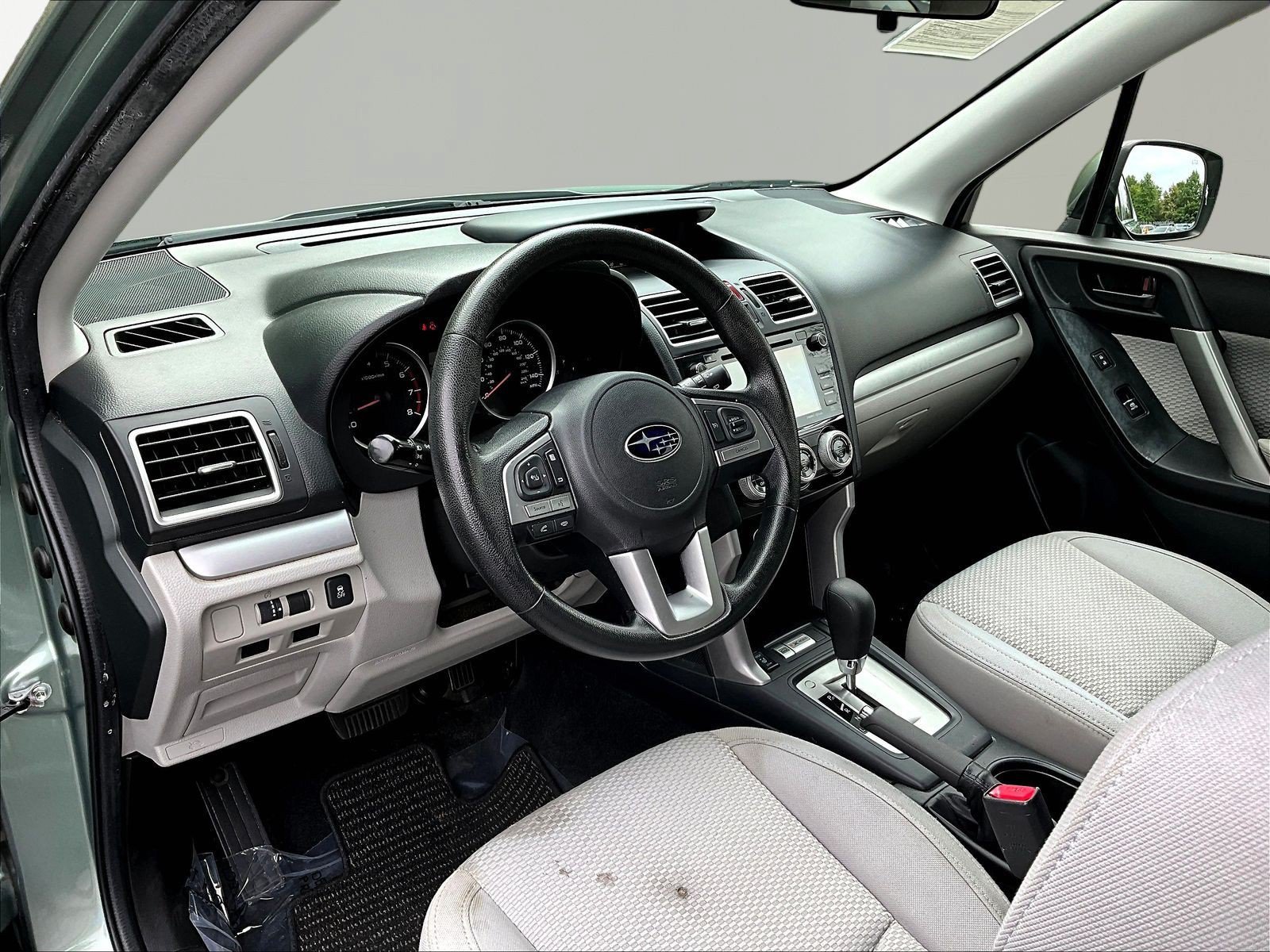 Used 2018 Subaru Forester 2.5i Premium w/ All-Weather Package AWD/4WD image 16