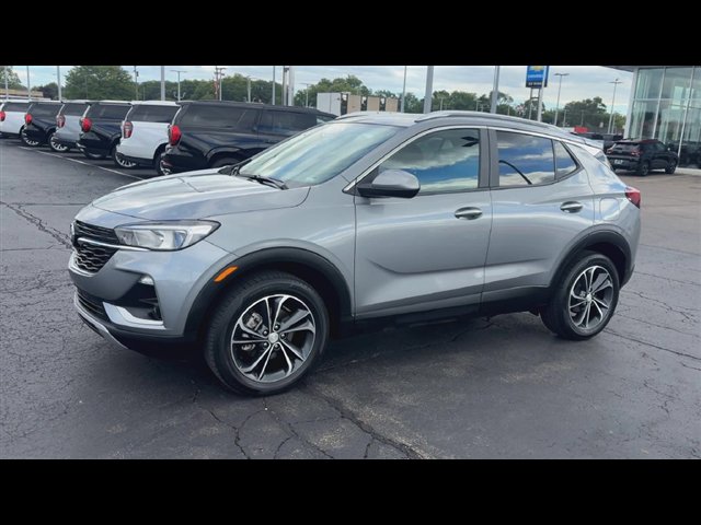 Certified 2023 Buick Encore GX Select AWD/4WD image 4