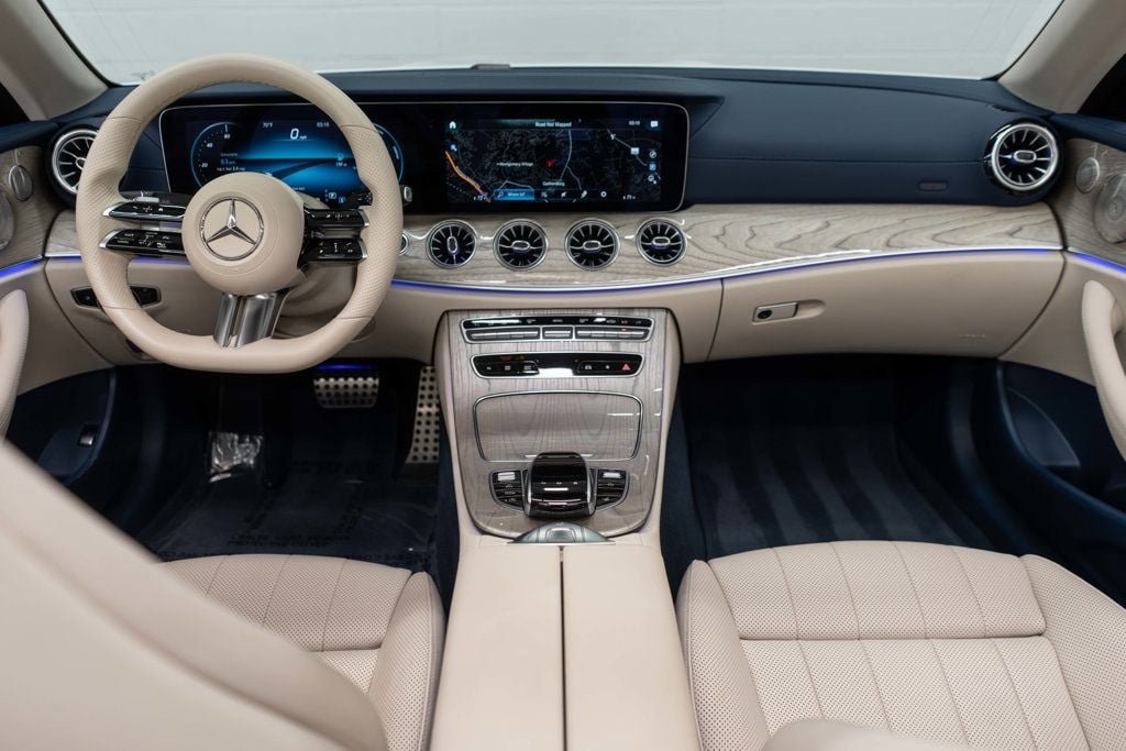 Used 2022 Mercedes-Benz E 450 4MATIC Cabriolet image 10
