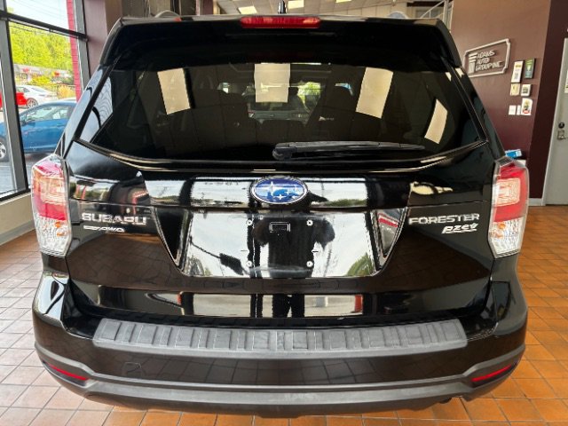 Used 2017 Subaru Forester 2.5i Premium w/ Popular Package #2A AWD/4WD image 12