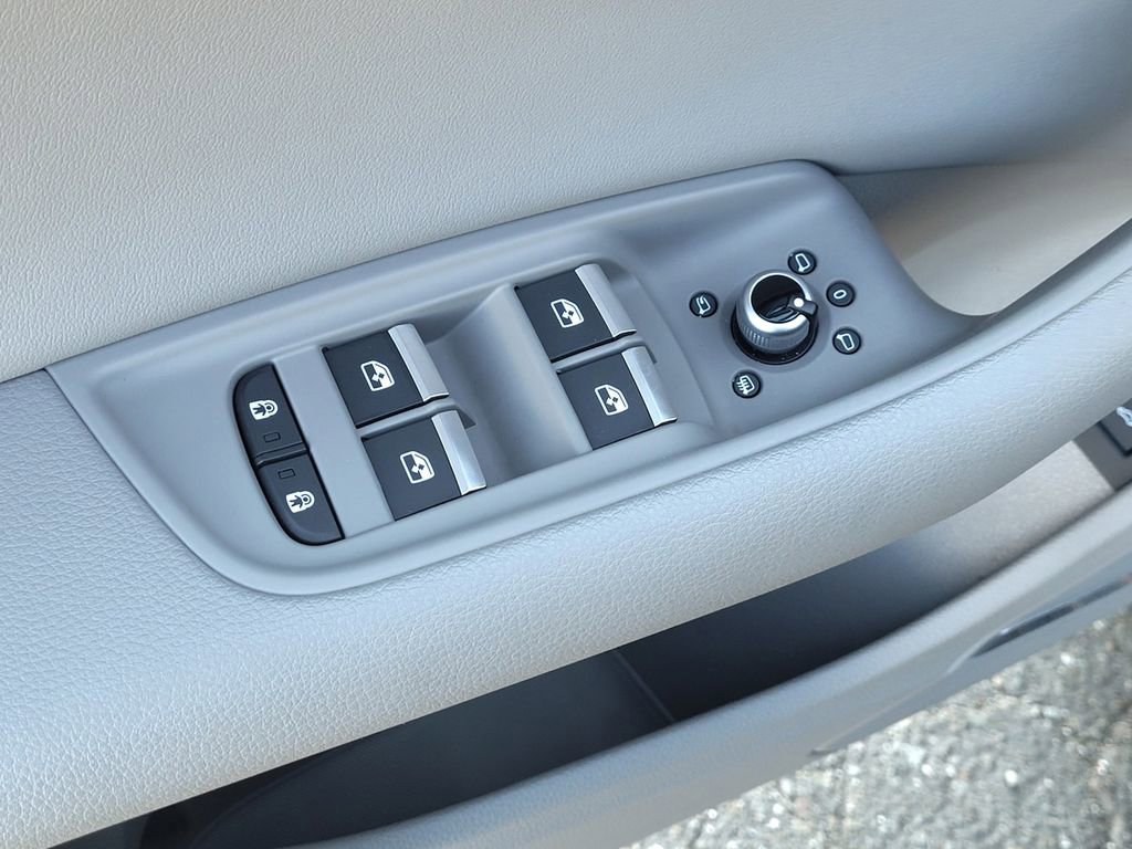 Used 2022 Audi Q7 3.0T Premium Plus w/ Premium Plus Package image 13