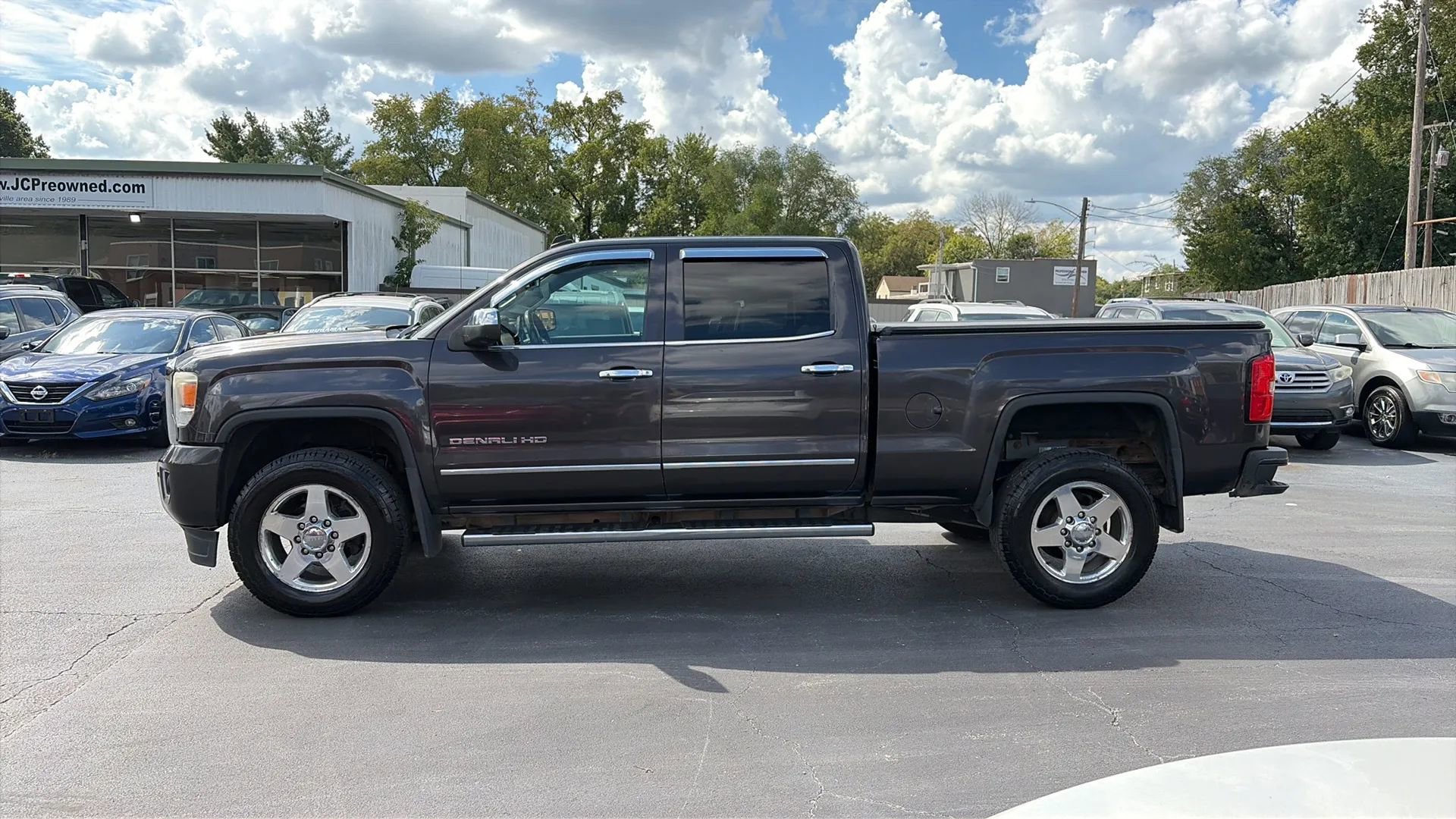 Used 2015 GMC Sierra 2500 Denali w/ Duramax Plus Package image 8