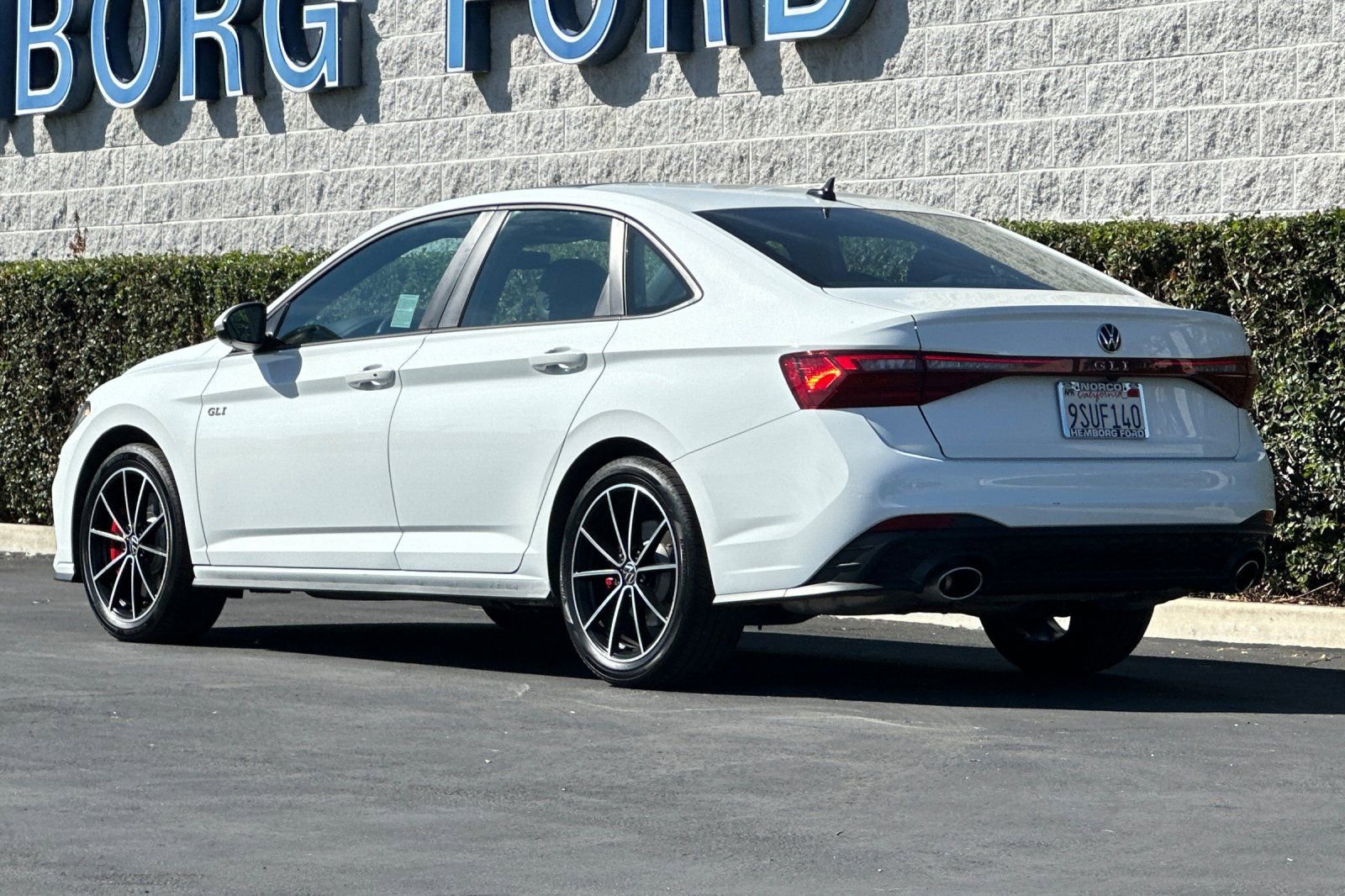 Used 2025 Volkswagen Jetta GLI Autobahn image 6