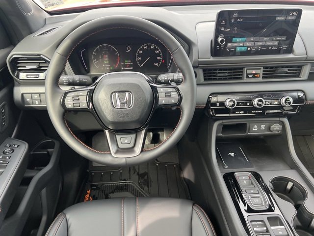 New 2025 Honda Pilot TrailSport image 15