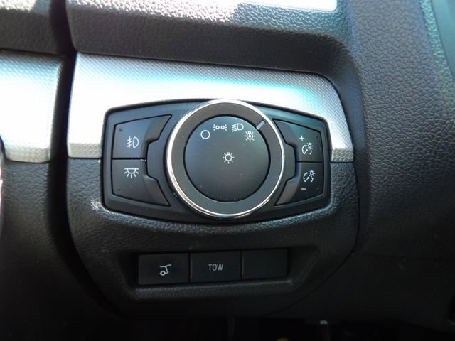 Used 2015 Ford Explorer XLT w/ Equipment Group 202A AWD/4WD image 23