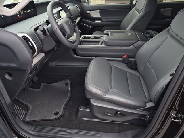 New 2025 Ford Expedition Active RWD image 11