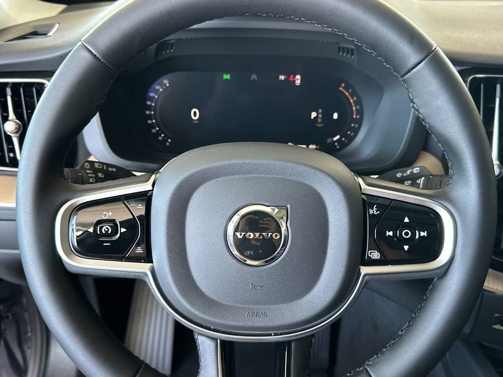 New 2026 Volvo XC60 B5 Plus AWD/4WD image 23