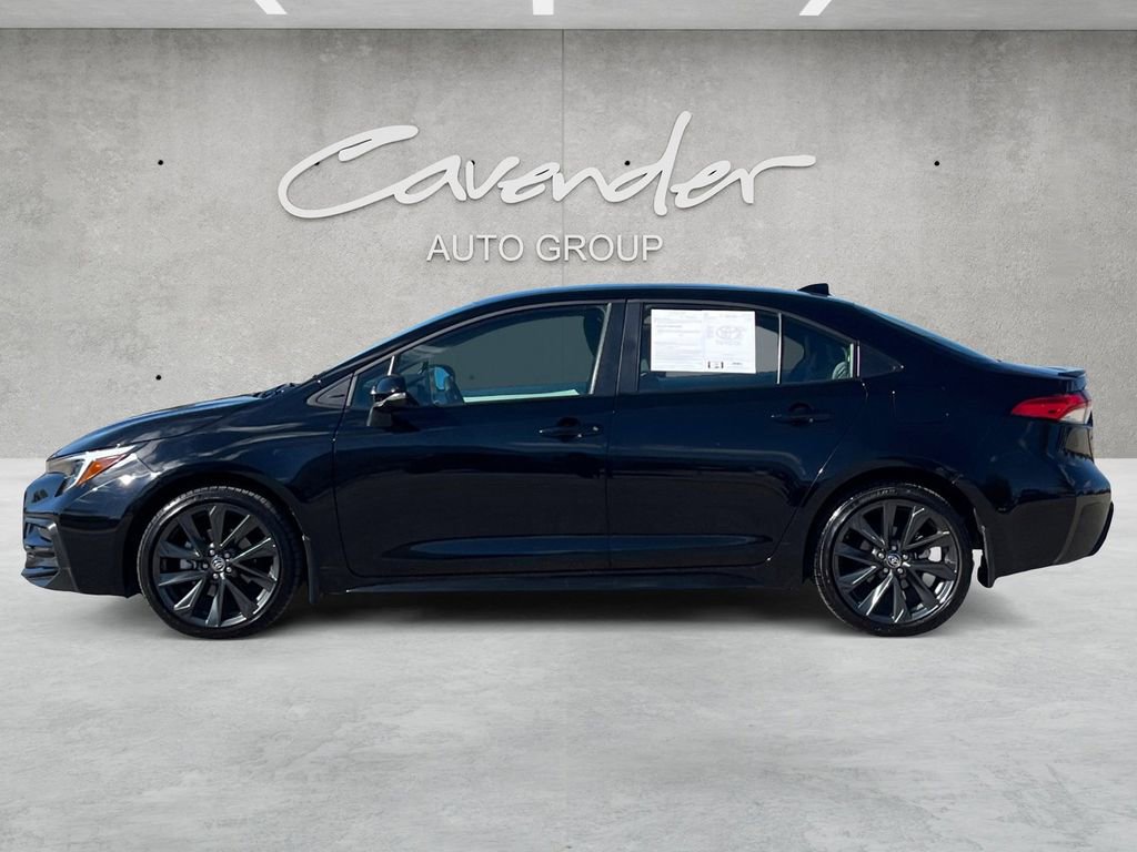 Used 2025 Toyota Corolla SE image 13