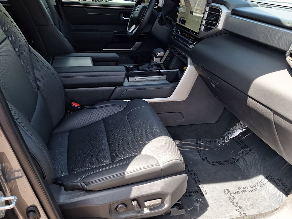 Used 2024 Toyota Sequoia Limited w/ Tow Technology Package AWD/4WD image 27