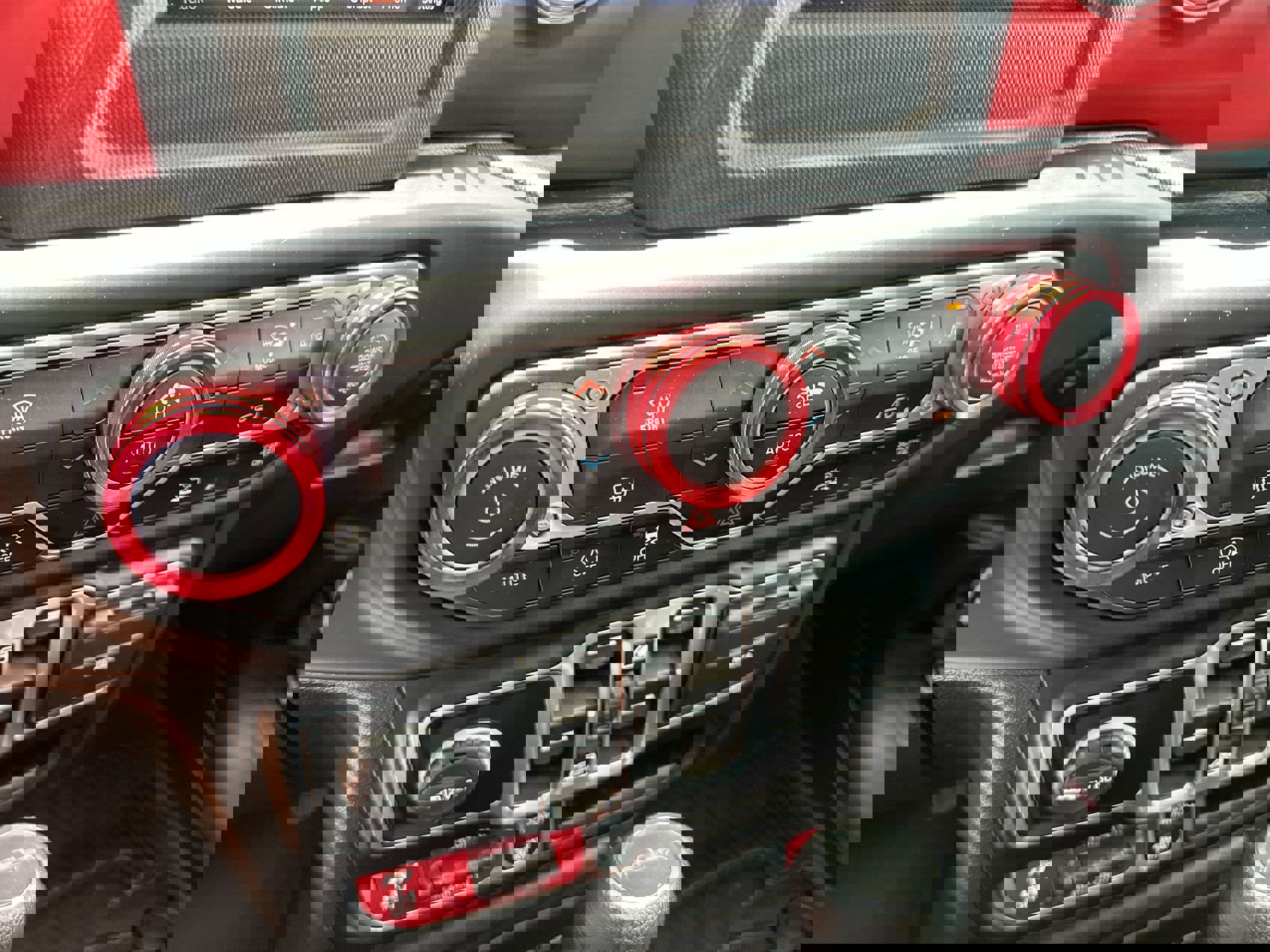 Used 2020 Jeep Gladiator Rubicon w/ LED Lighting Group image 18