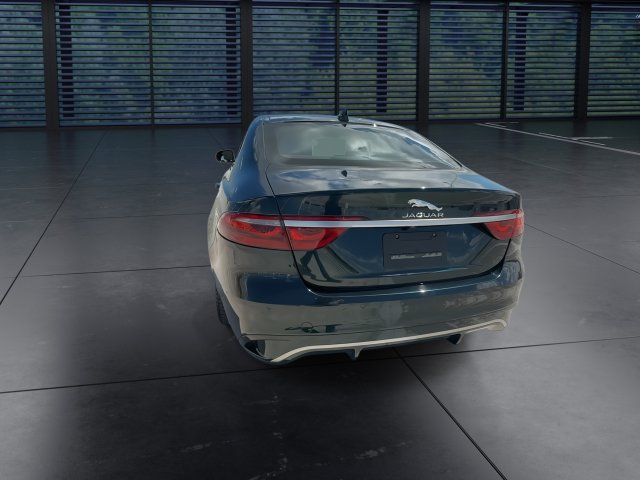 Used 2024 Jaguar XF R-Dynamic SE RWD image 7