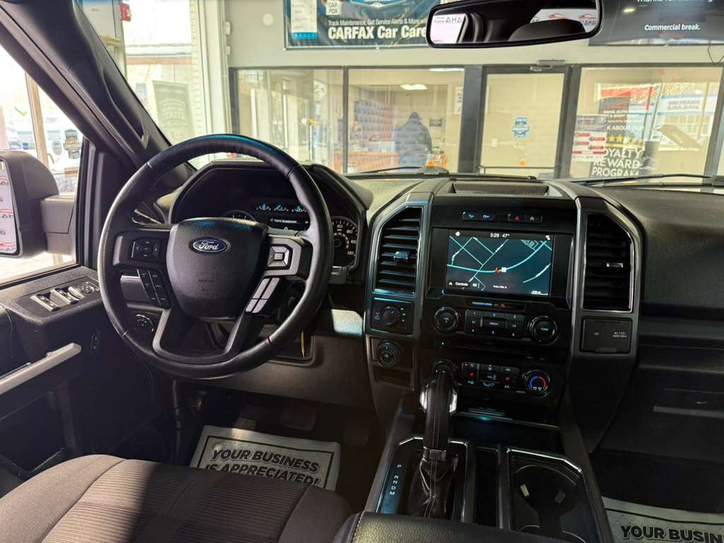 Used 2017 Ford F150 XLT w/ Equipment Group 302A Luxury image 25
