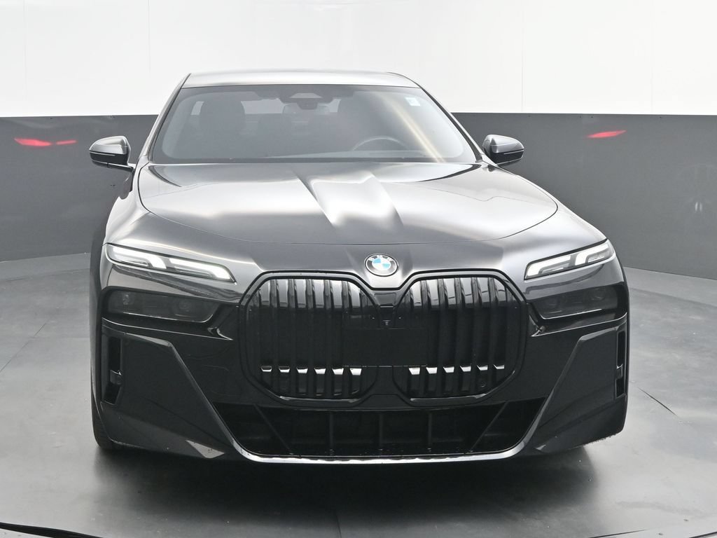 Certified 2023 BMW 740i w/ Parking Assistance Package RWD image 10