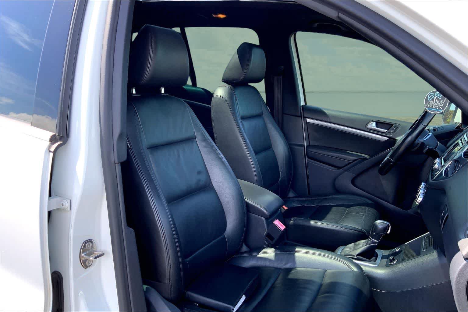 Used 2015 Volkswagen Tiguan R-Line FWD image 12