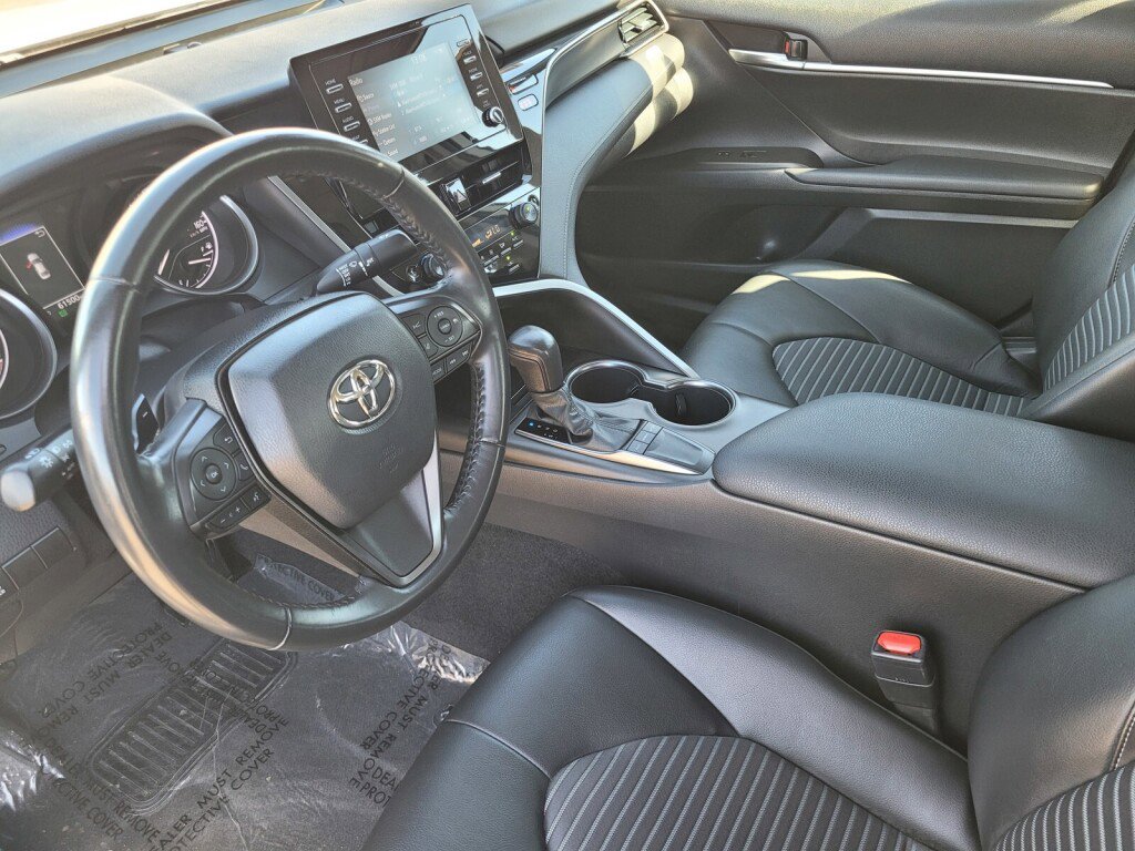 Used 2023 Toyota Camry SE image 20
