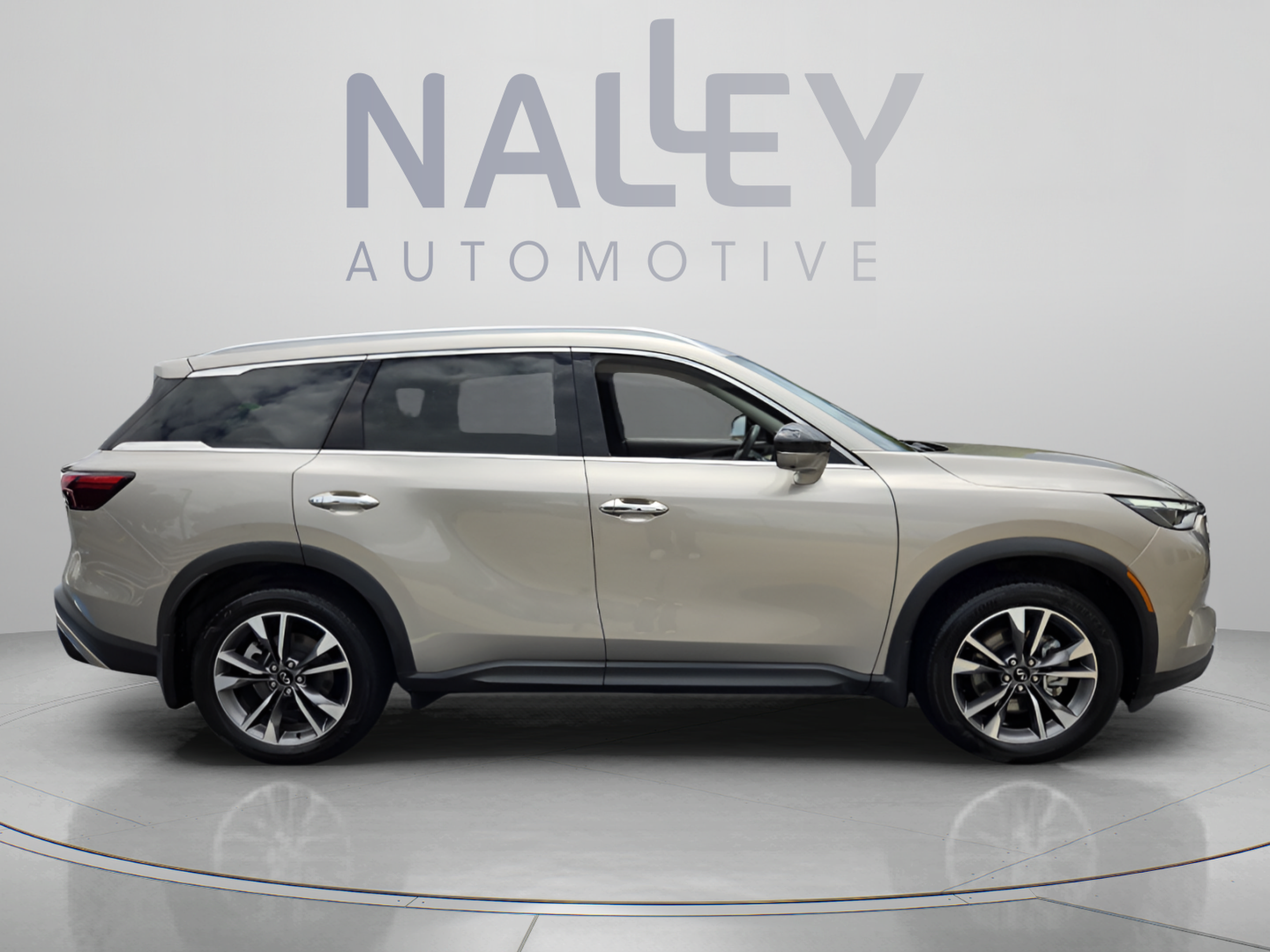 Used 2024 INFINITI QX60 Luxe FWD image 6