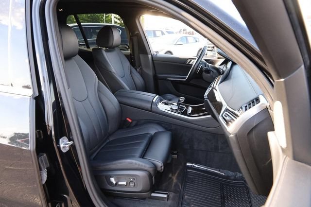 Used 2021 BMW X5 xDrive40i AWD/4WD image 30