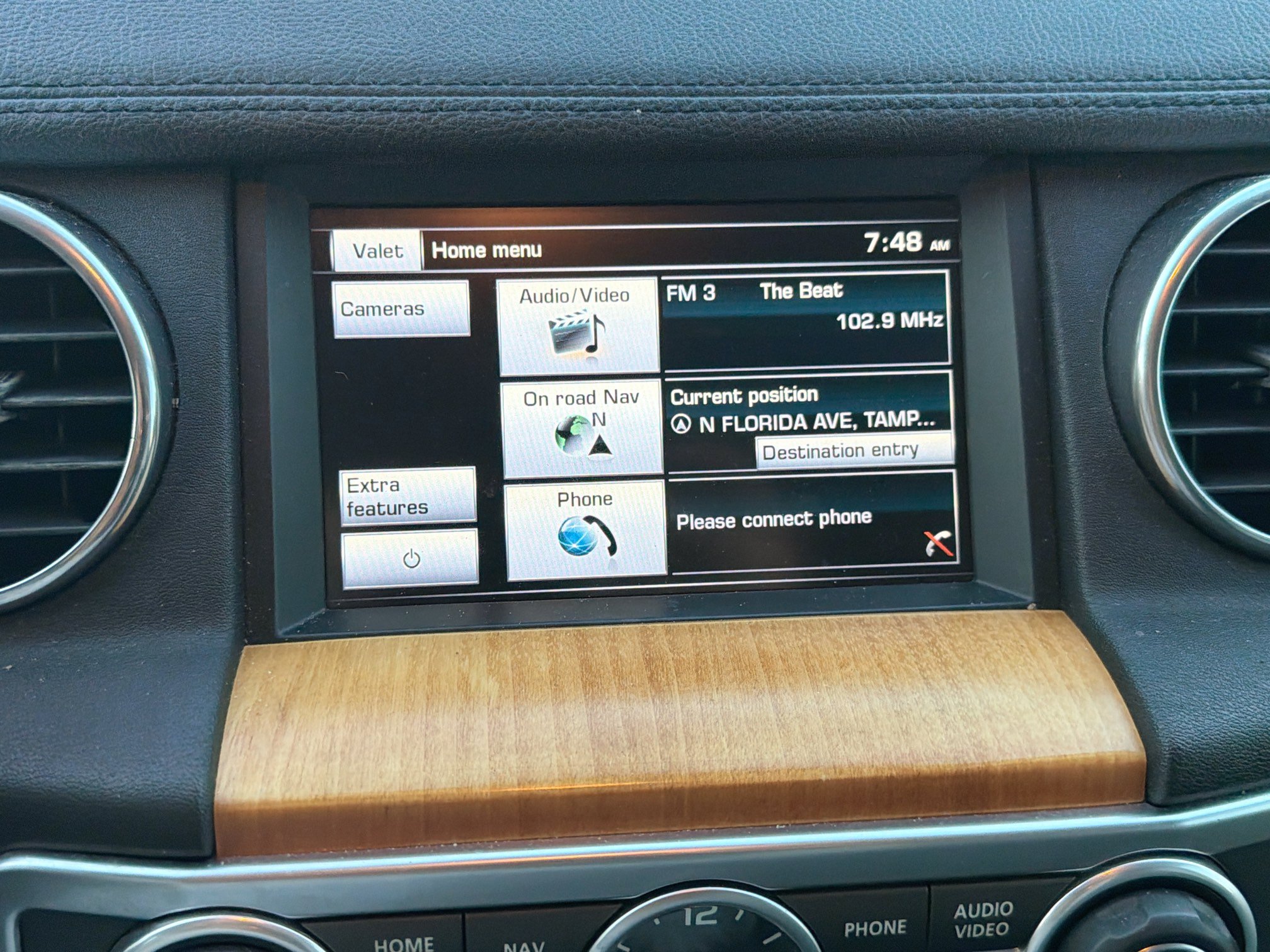 Used 2014 Land Rover LR4 HSE AWD/4WD image 29