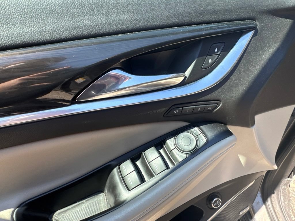 Used 2018 Buick Enclave Premium w/ Experience Buick Package AWD/4WD image 12