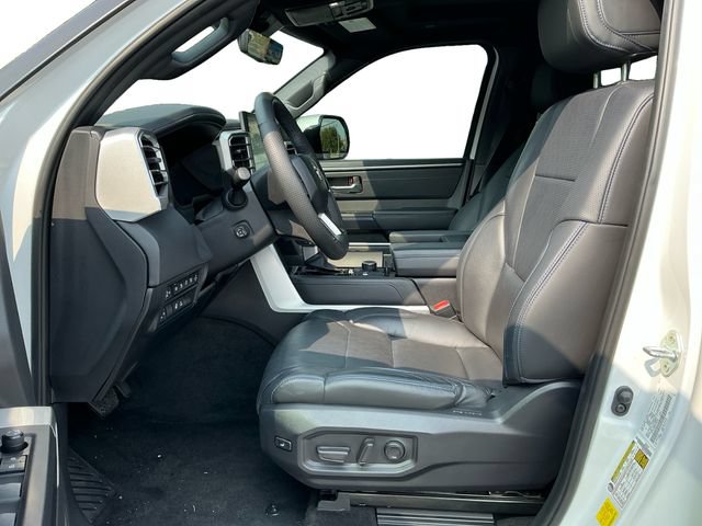 Used 2024 Toyota Tundra Platinum AWD/4WD image 10