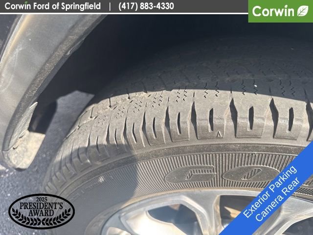 Used 2016 Jeep Grand Cherokee Limited AWD/4WD image 9