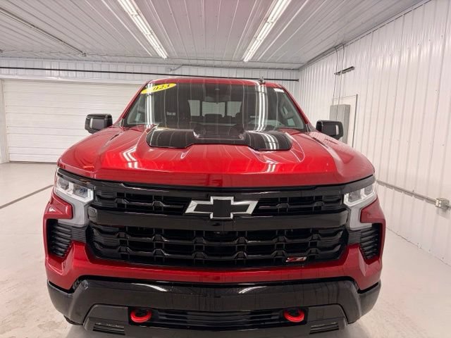 Used 2023 Chevrolet Silverado 1500 LT Trail Boss w/ Convenience Package II AWD/4WD image 2