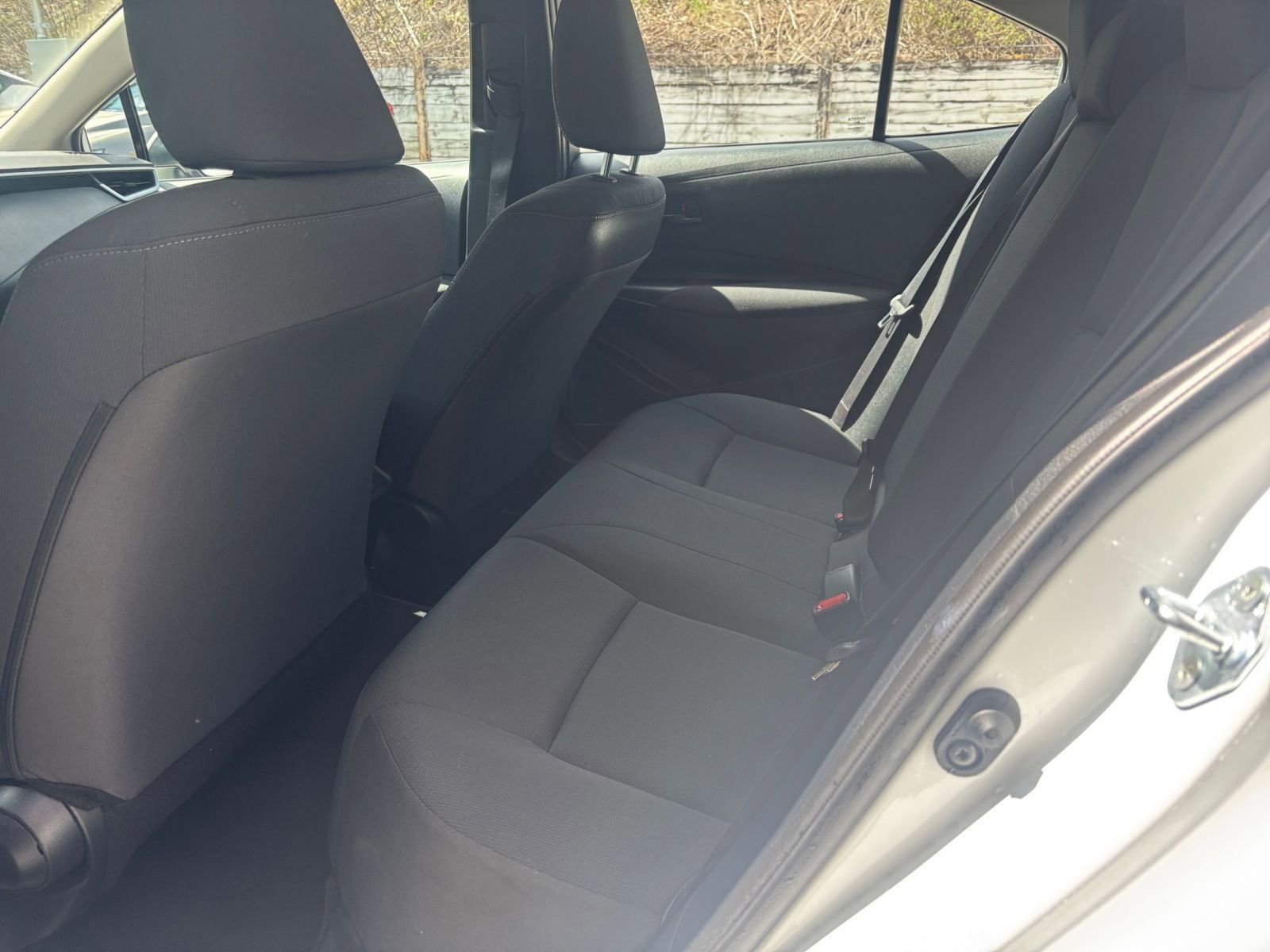 Used 2025 Toyota Corolla LE image 24