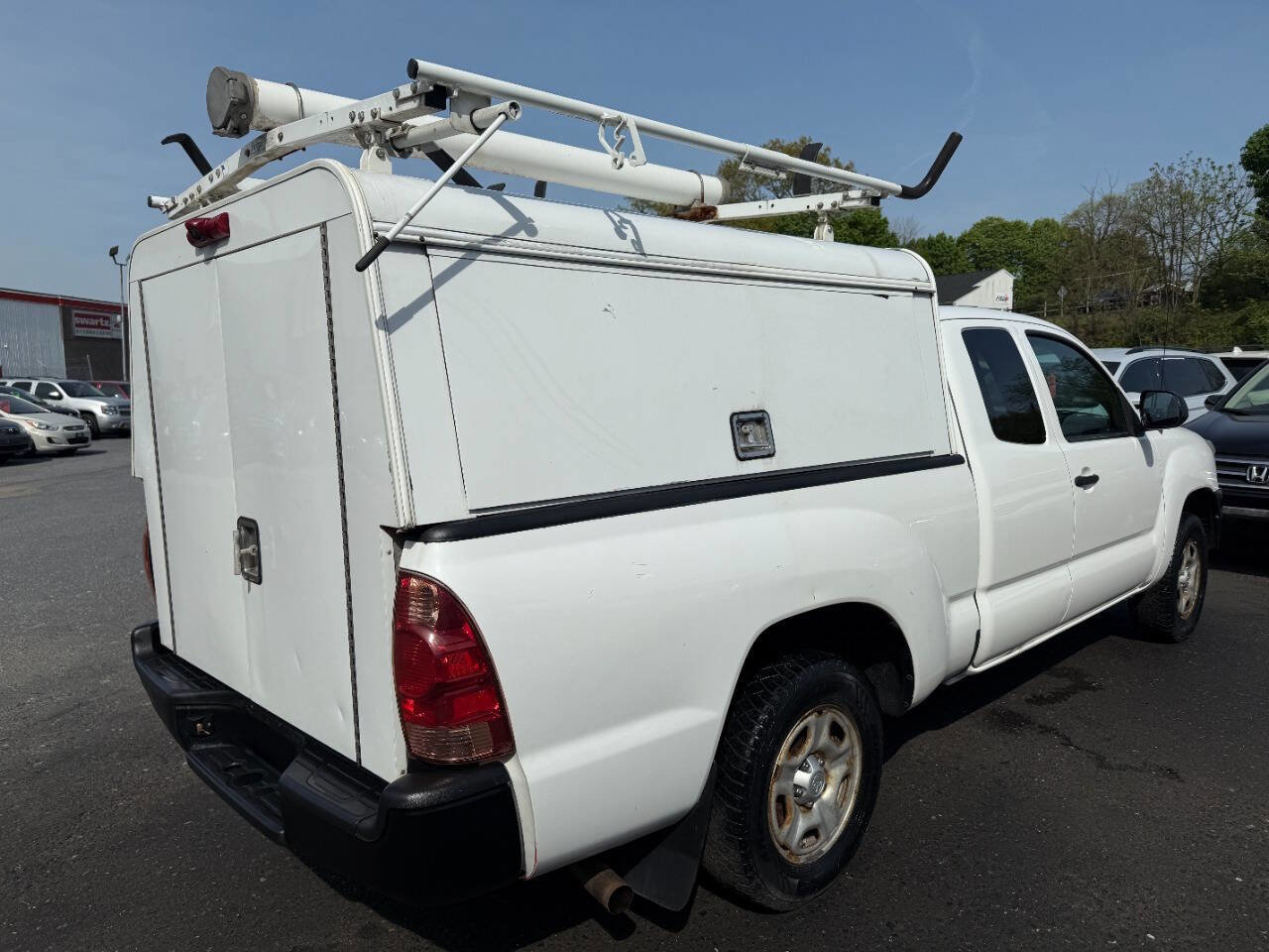 Used 2015 Toyota Tacoma 2WD Access Cab w/ Convenience Package image 5