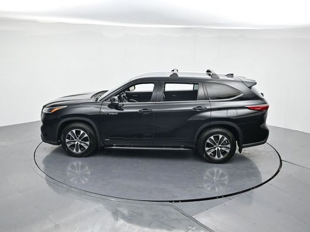 Used 2021 Toyota Highlander XLE image 44