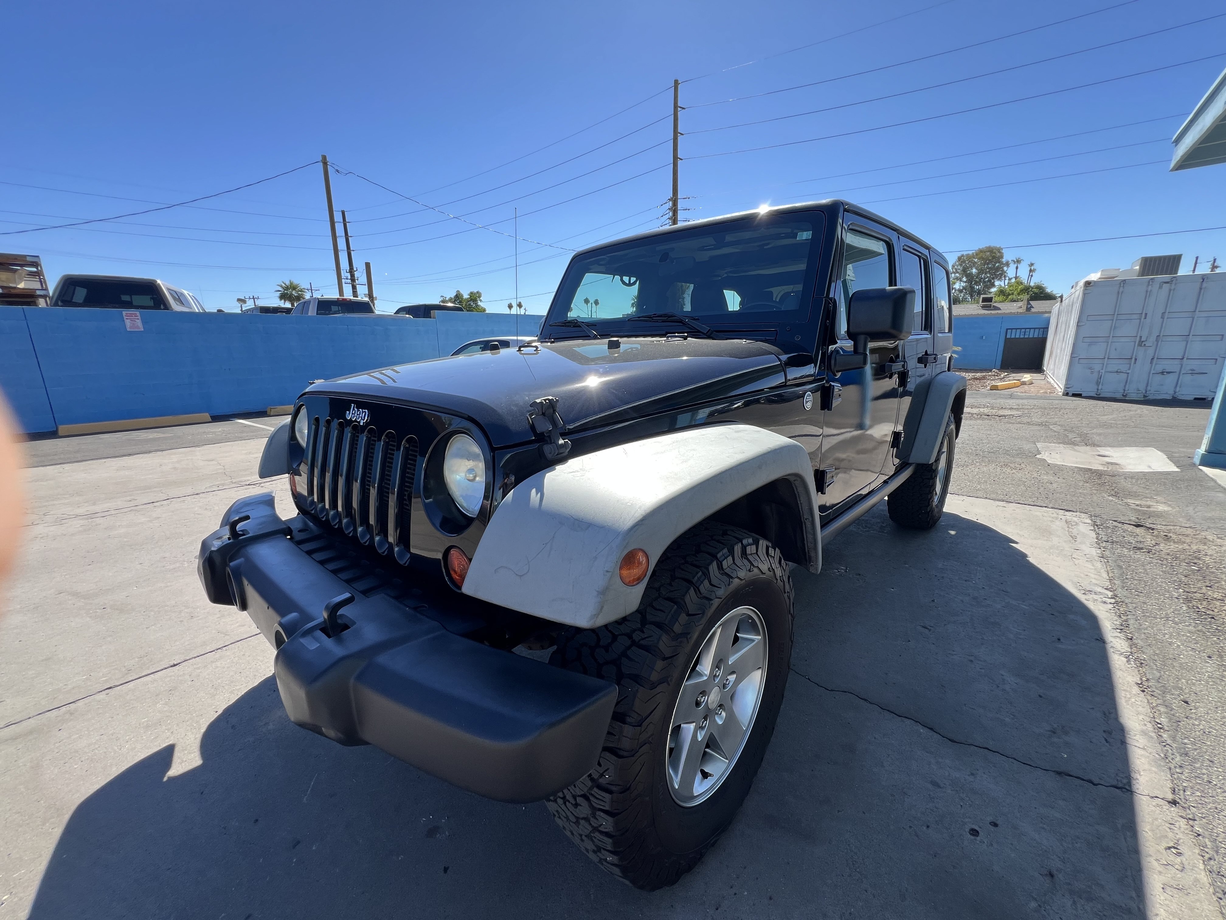 Used 2012 Jeep Wrangler Unlimited Rubicon w/ Connectivity Group AWD/4WD image 7